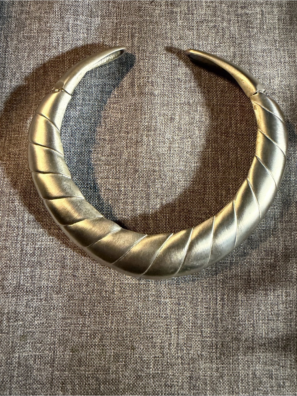 Signed Vc for Les Bernard Collar Necklace